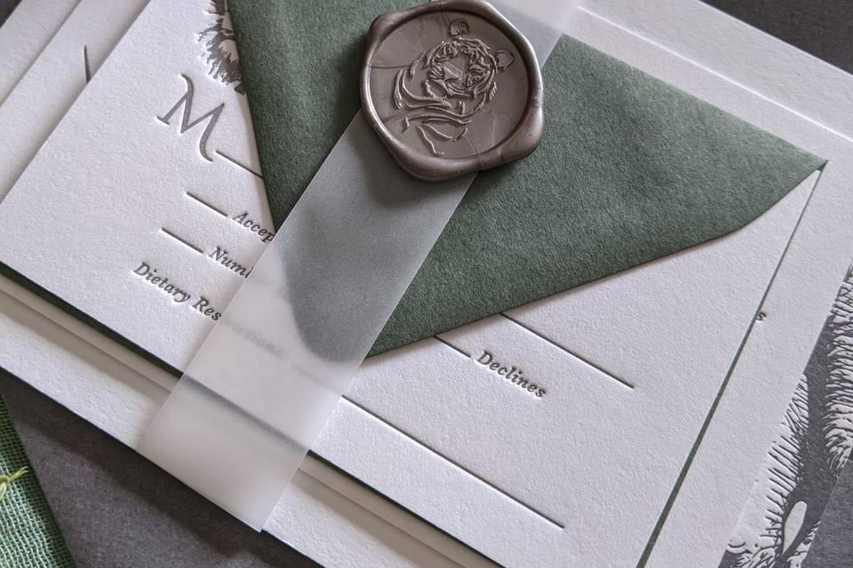 https://cdn0.weddingwire.com/vendor/915896/3_2/960/jpg/zoo-animal-wedding-invitations-wax-seals_51_698519-169100509736165.jpeg