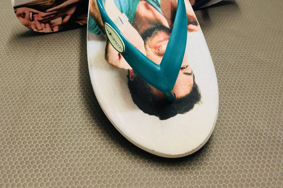 Couple full color flipflop