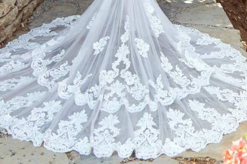 KittyChen Couture lace train