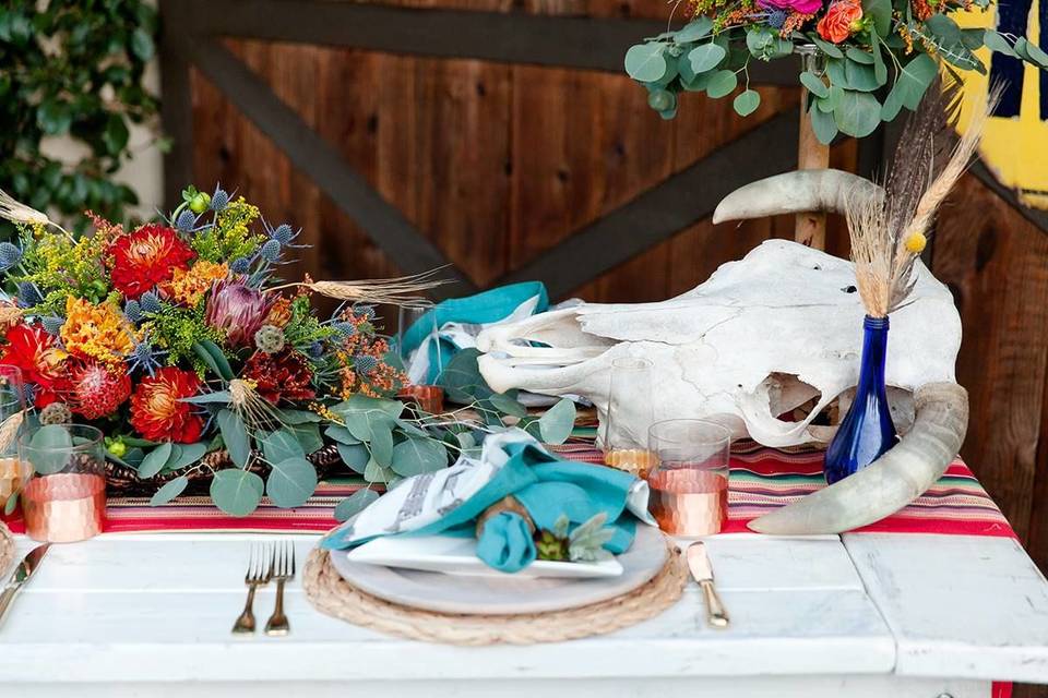 Table setting and floral decor