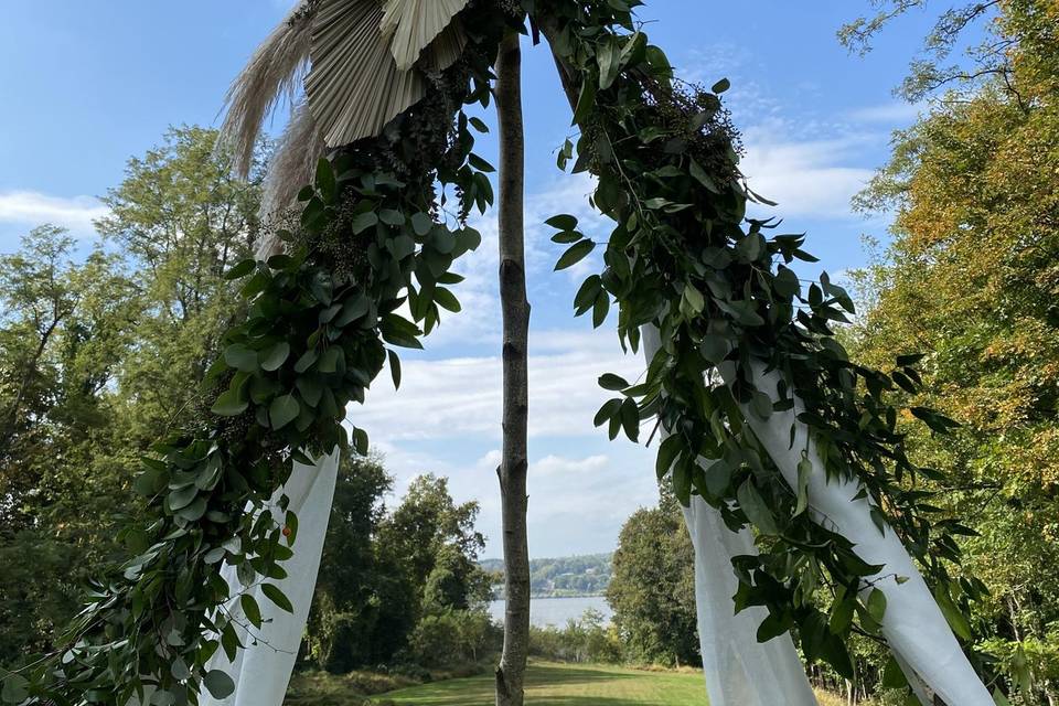 Boho teepee with river view