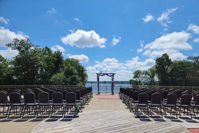 Potawatomi Inn at Pokagon State Park