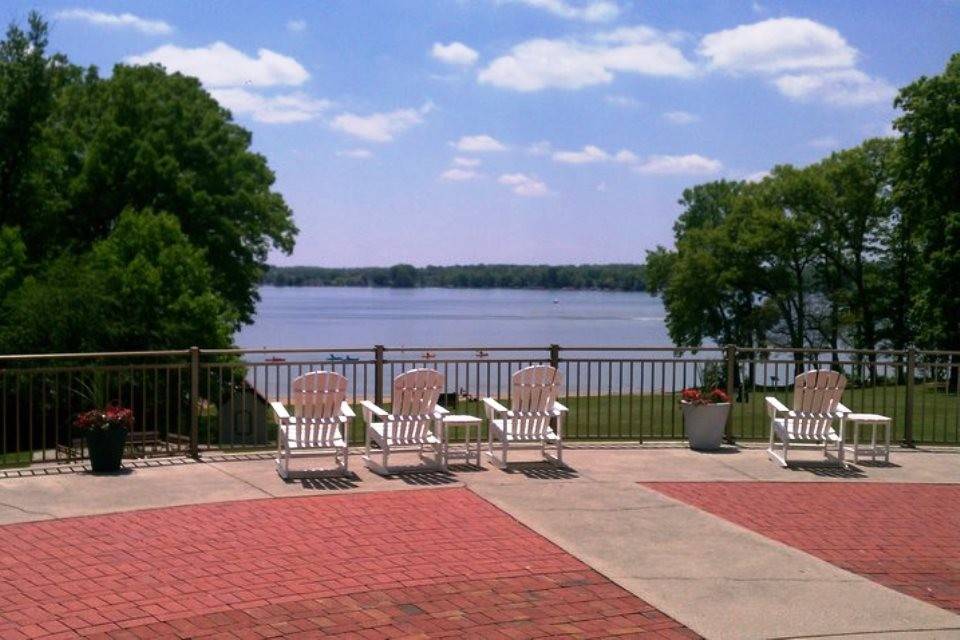 Potawatomi Inn at Pokagon State Park