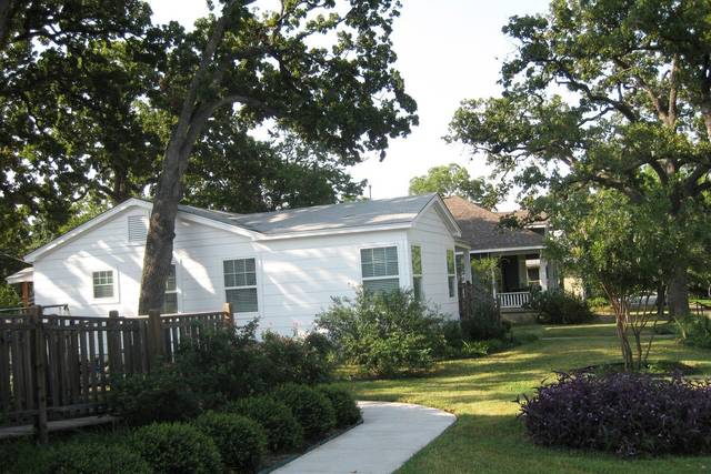 Mavis' House for bridal dressing