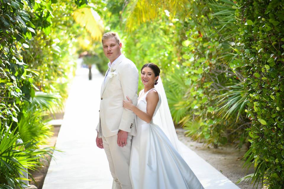 Tropical wedding wonderland