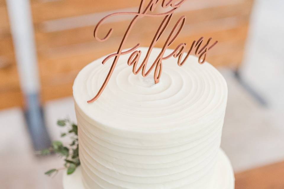 Textured Ribbon Wedding Cake