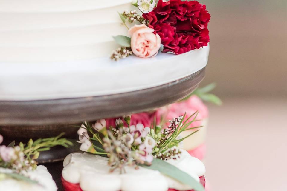 Textured Ribbon Wedding Cake