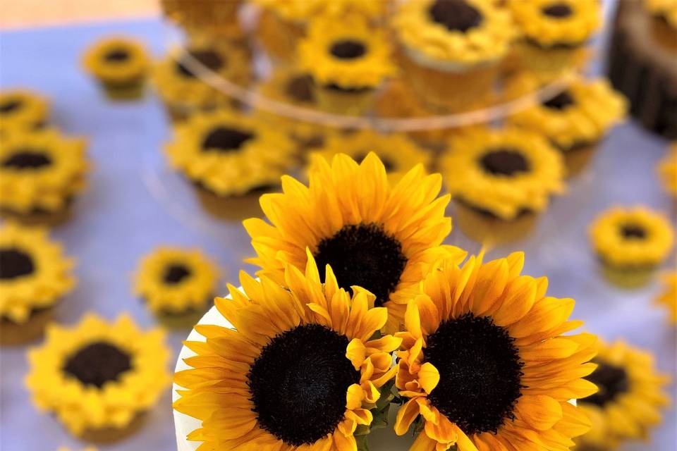 Sunflower Wedding Cake