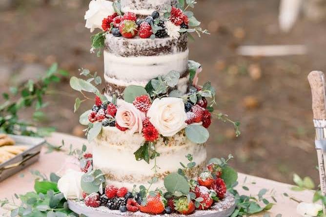Romantic Naked Wedding Cake