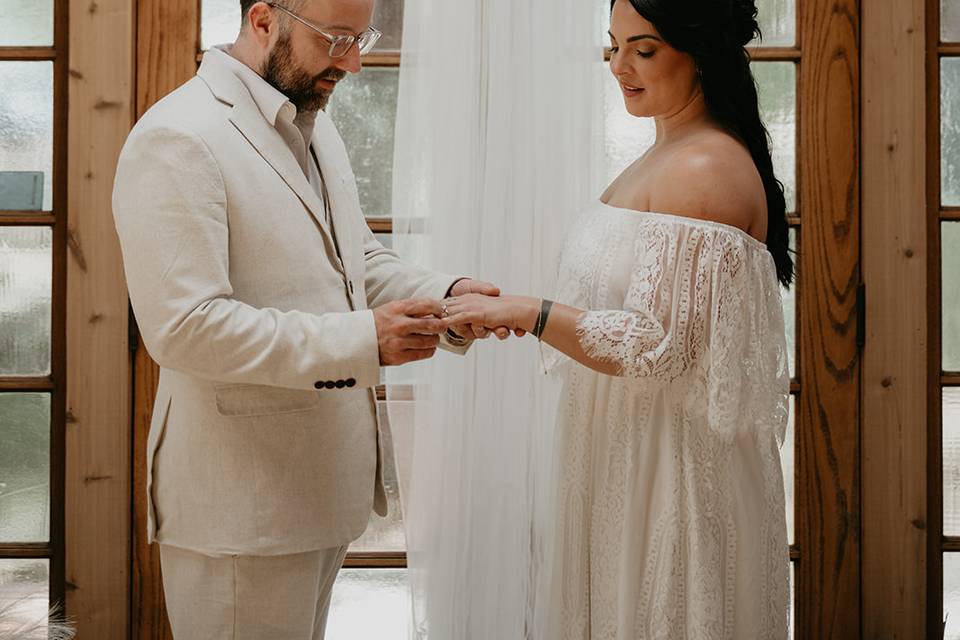 Bride and groom in Temple