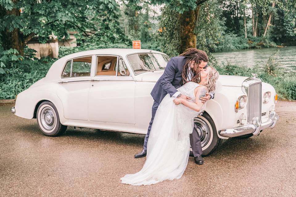 Wedding with a 1963 Bentley