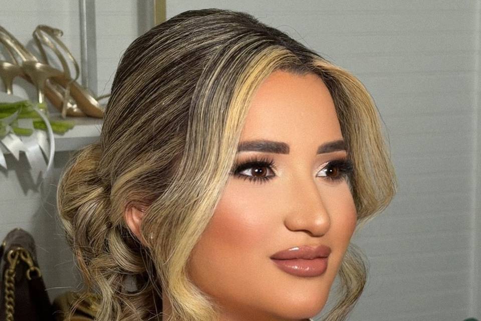 DarsysMakeupandHair