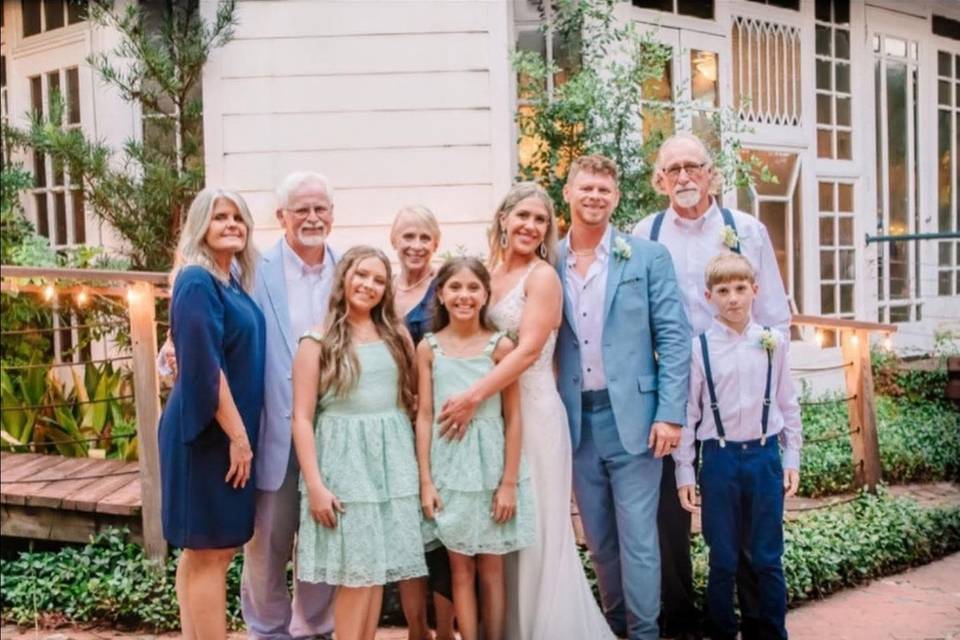 Family wedding pic