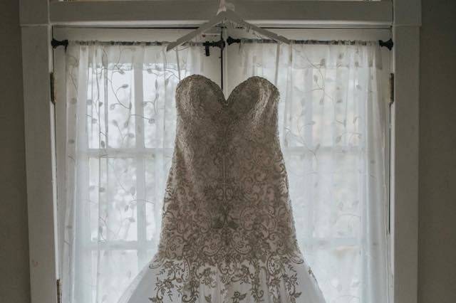 Wedding gown