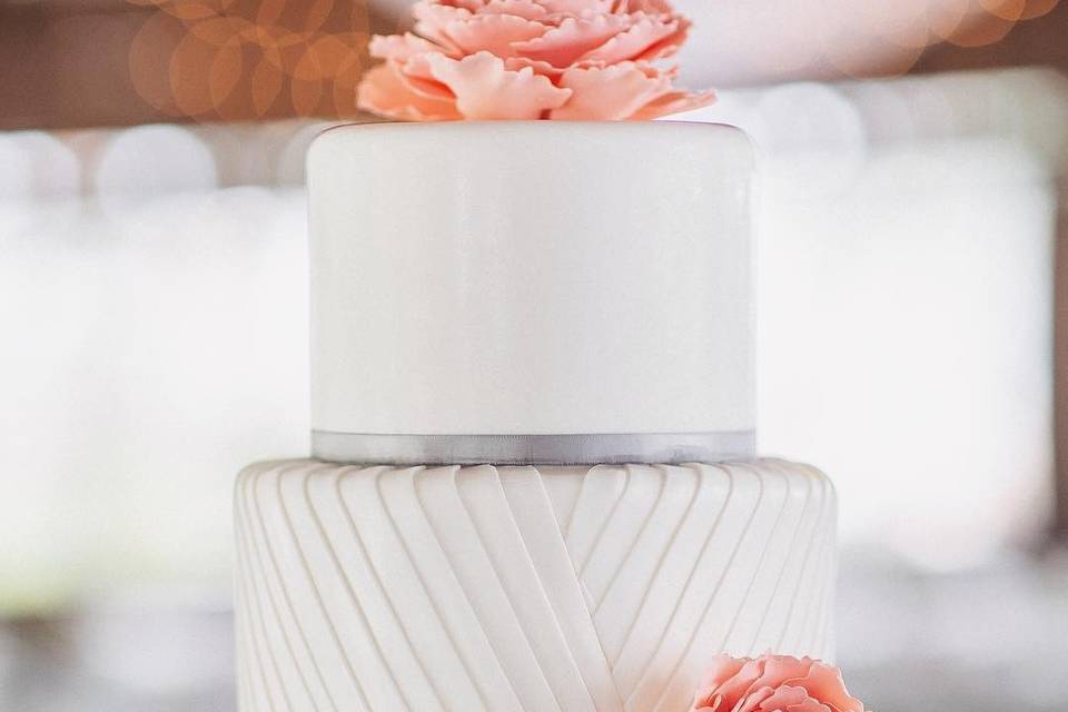 White and gray fondant cake