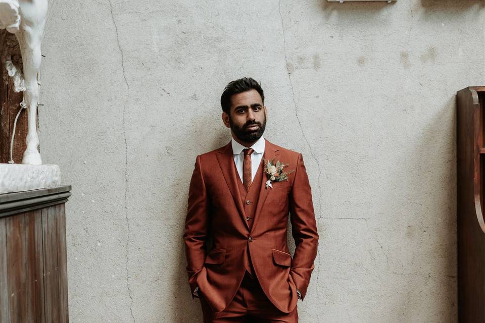 E+F | Groom's Portrait