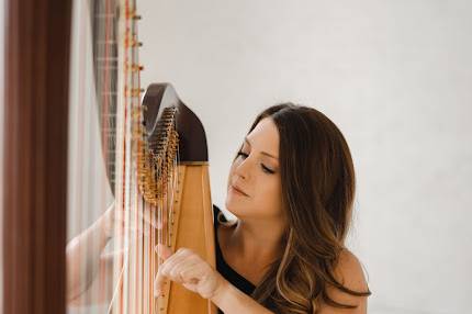 Professional harpist