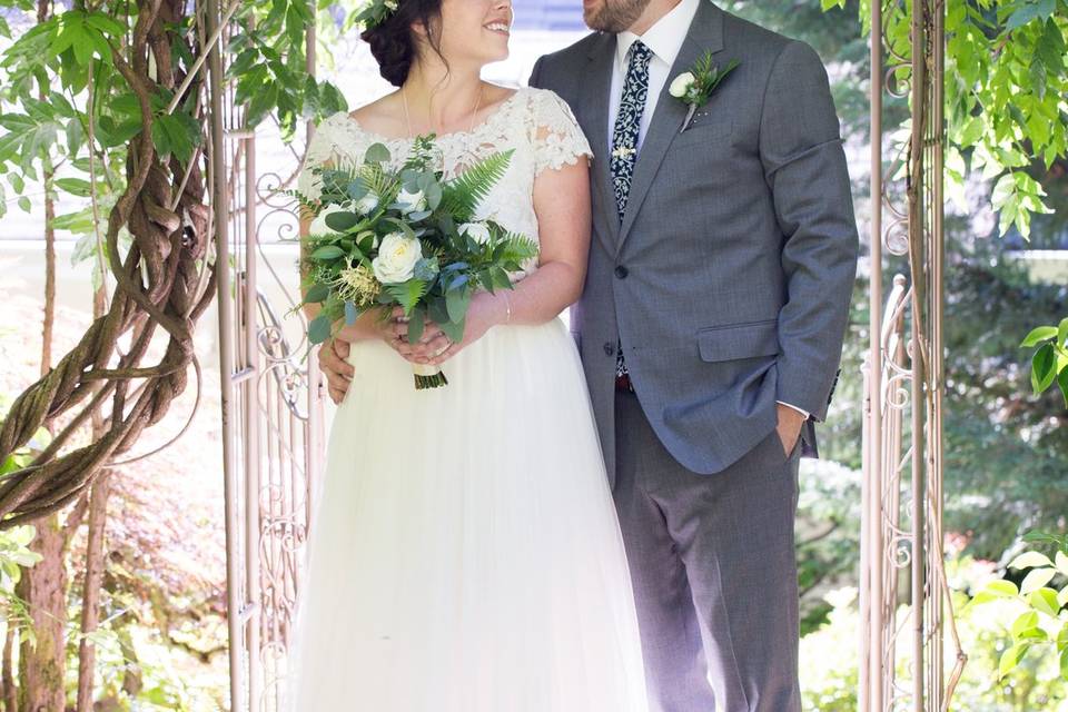 Bride & Groom Flowers