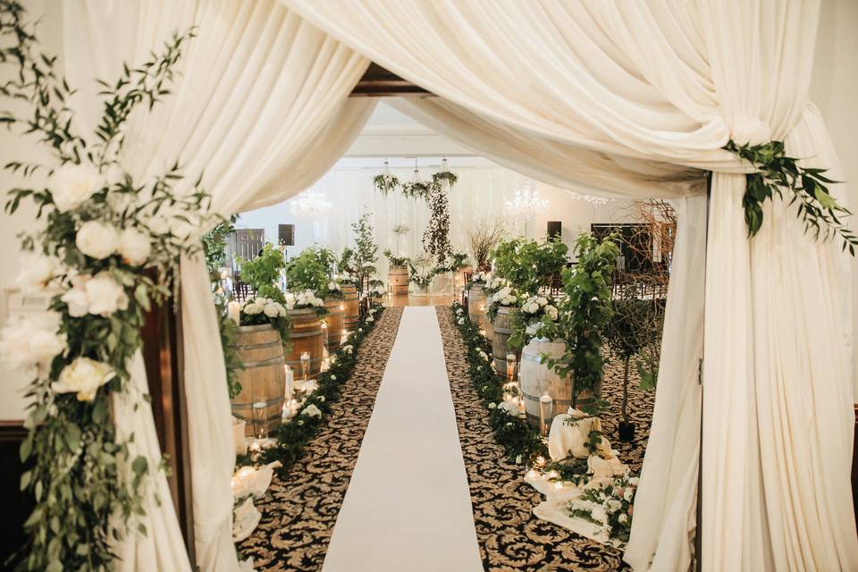 Aisle Decor