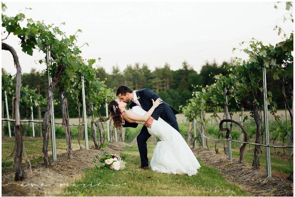 Flag Hill Winery Wedding by Ava Marie Photography NH