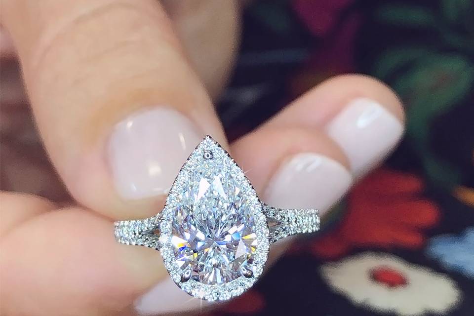 Pear shape diamond engagement