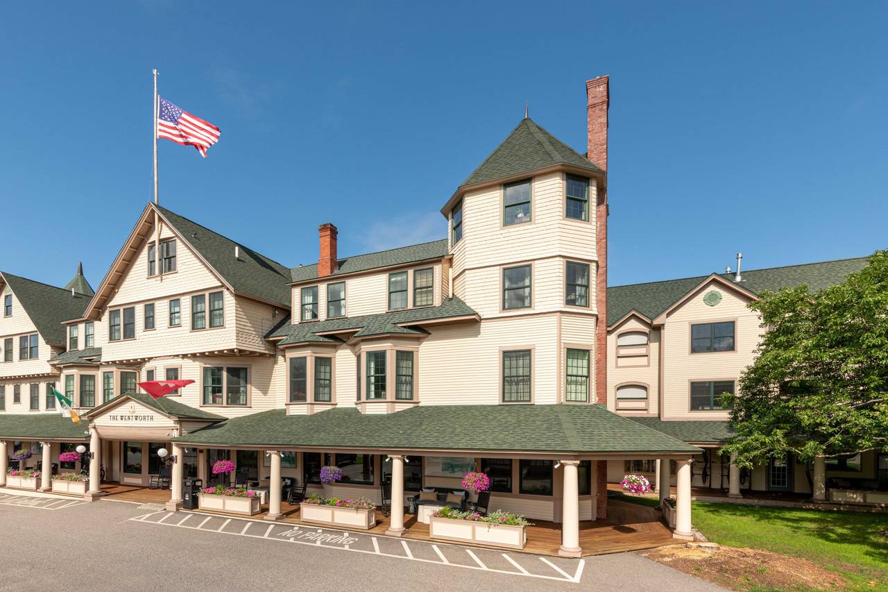 The 10 Best Waterfront Wedding Venues In New Hampshire - WeddingWire