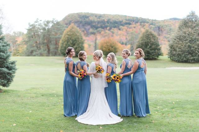 Wedding Girls on Golf Course