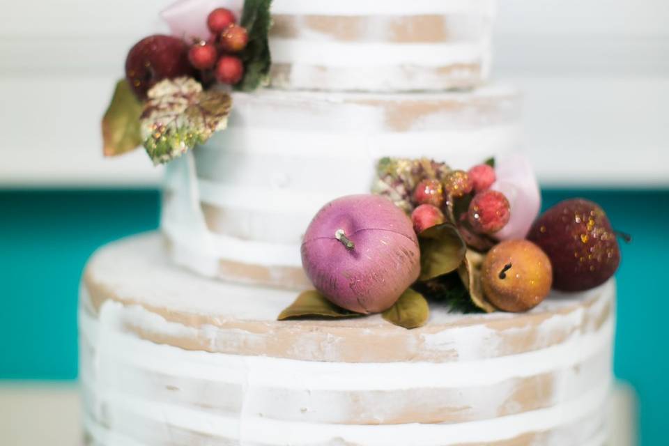 Naked wedding cake