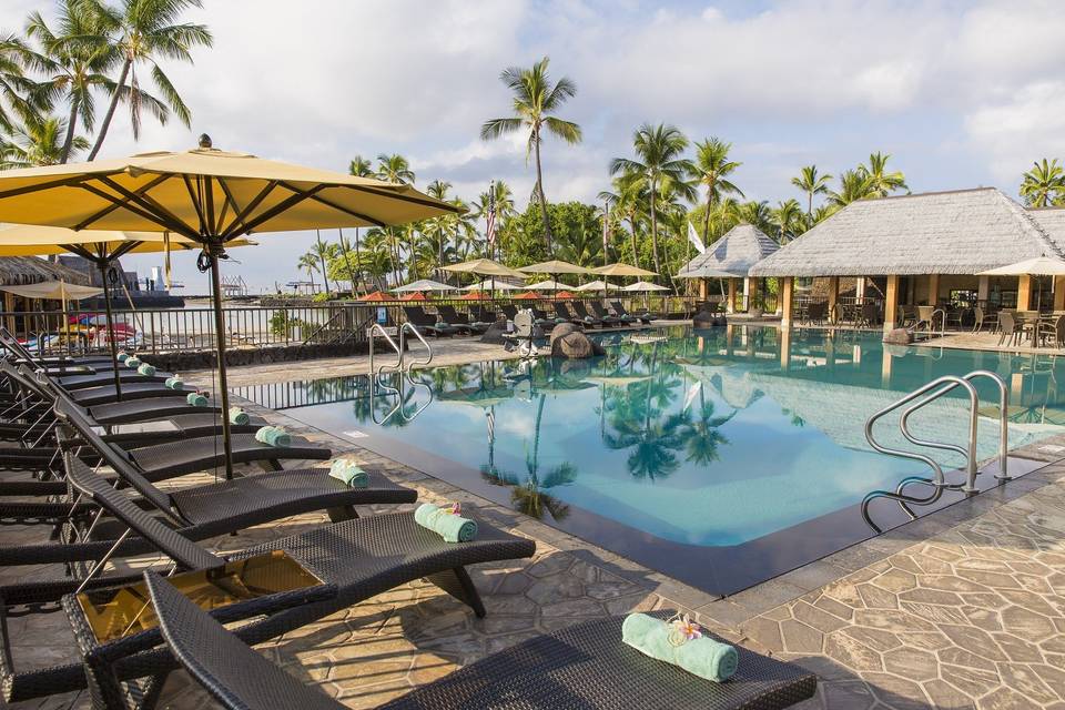 Courtyard Marriott King Kamehameha's Kona Beach Hotel