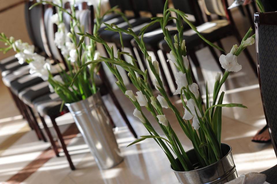 Indoor reception ceremony setting