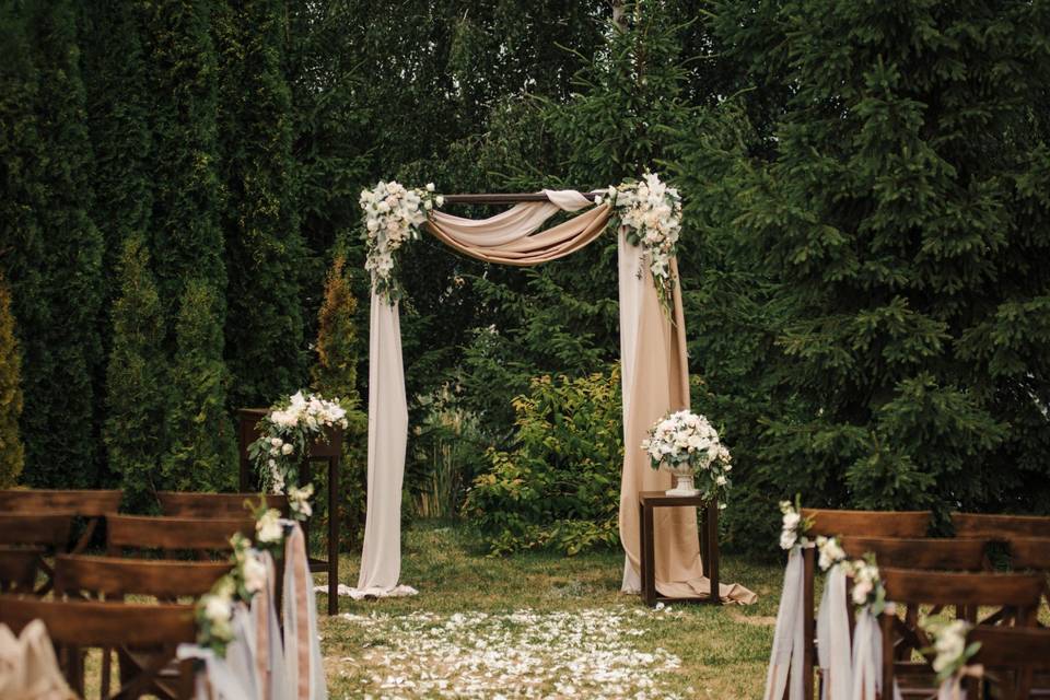 Outdoors Ceremony