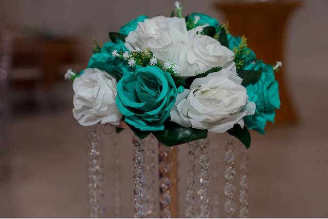 Aisle decor