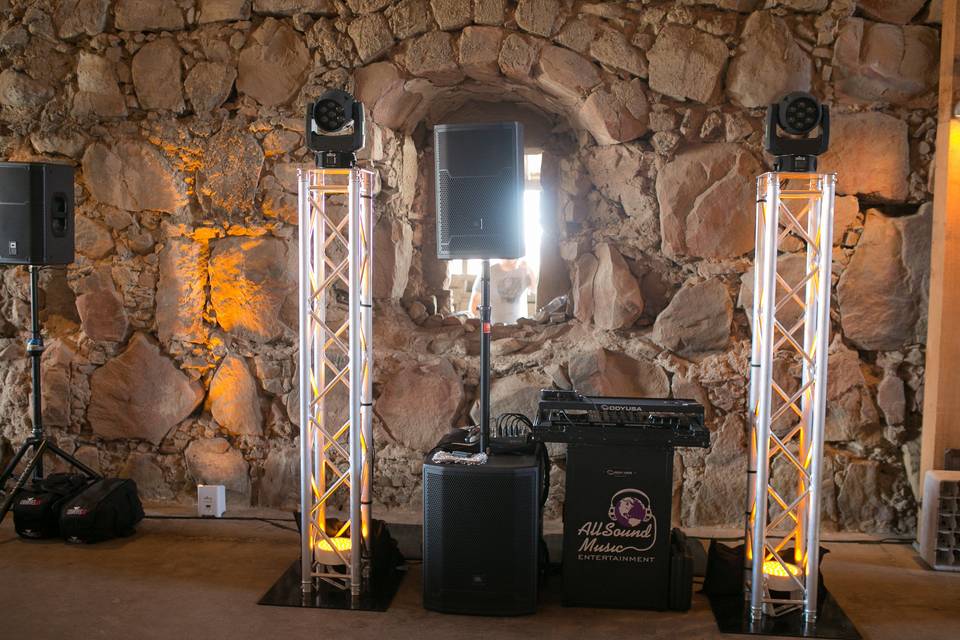3 Truss Totems, Chauvet wireless white uplighting, JBL speakers & Subwoofer, Pioneer DJ Controller, 2 Moving head concert lights