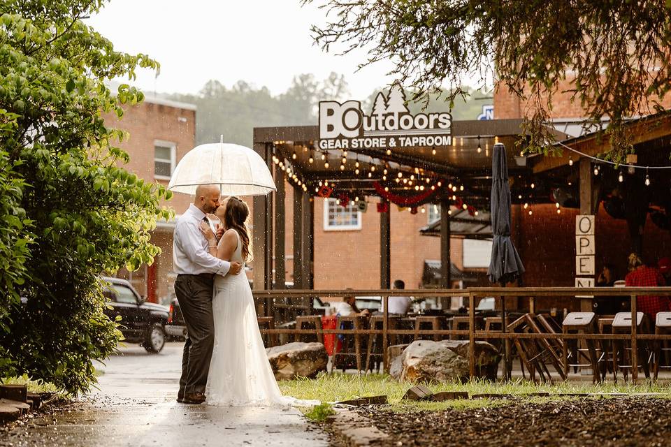 Bryson City brewery elopement