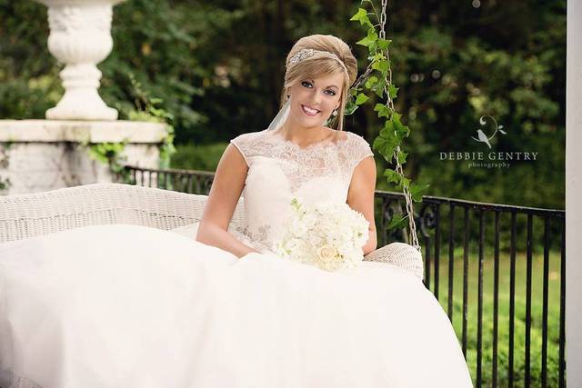 Mimi's Bridal and Formalwear