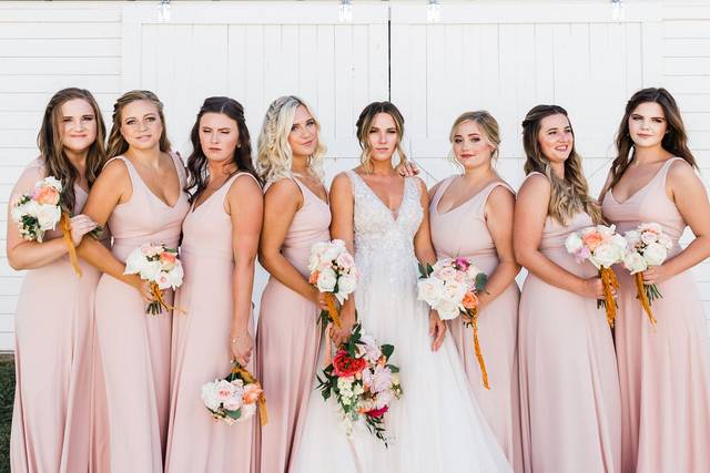 Elliot Blue Photo + Film - Outdoor wedding