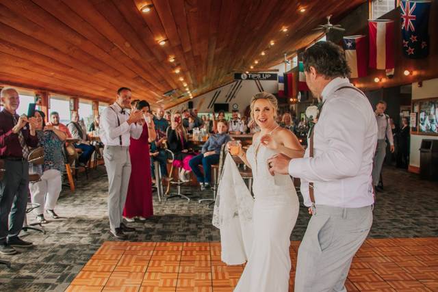 1970's Ski Lodge Vibes