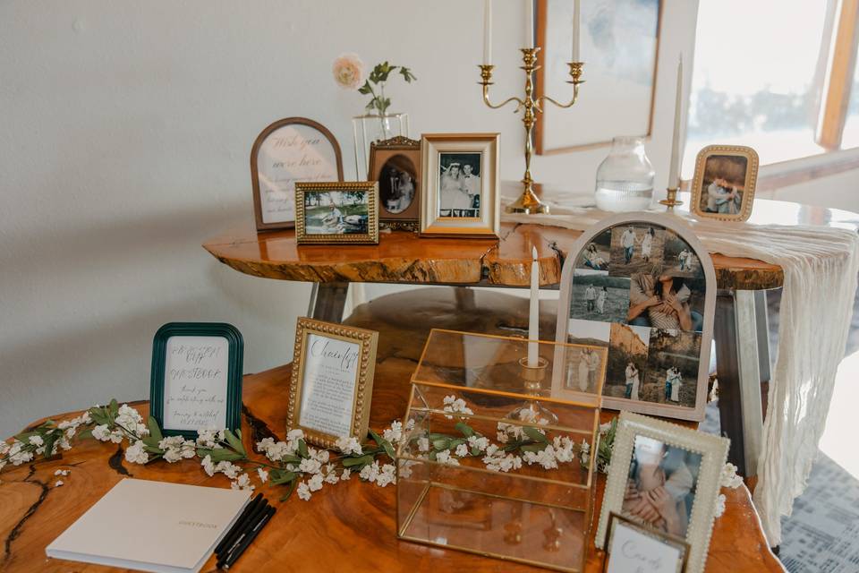 Welcome Table