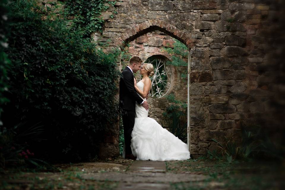 International, Romantic United Kingdom Castle Wedding, LGEmerick Photography