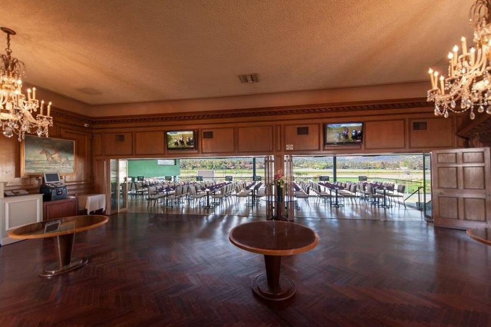 Director's room has both indoor and outdoor areas. Host your ceremony and reception all in one area.