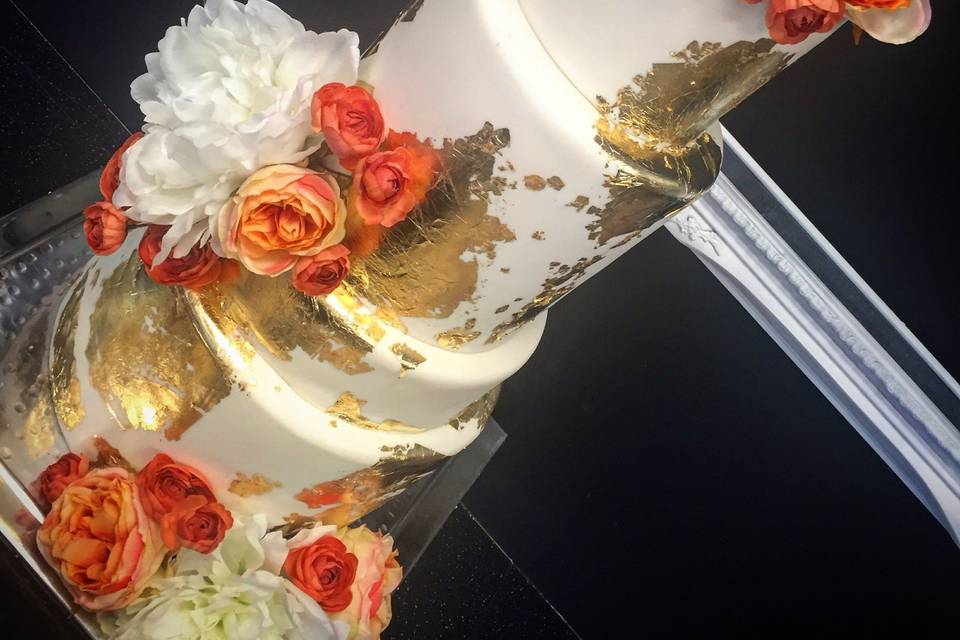 Wedding cake with gold coating