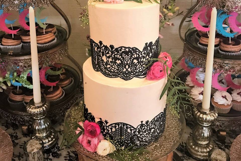 Wedding cake with gold coating