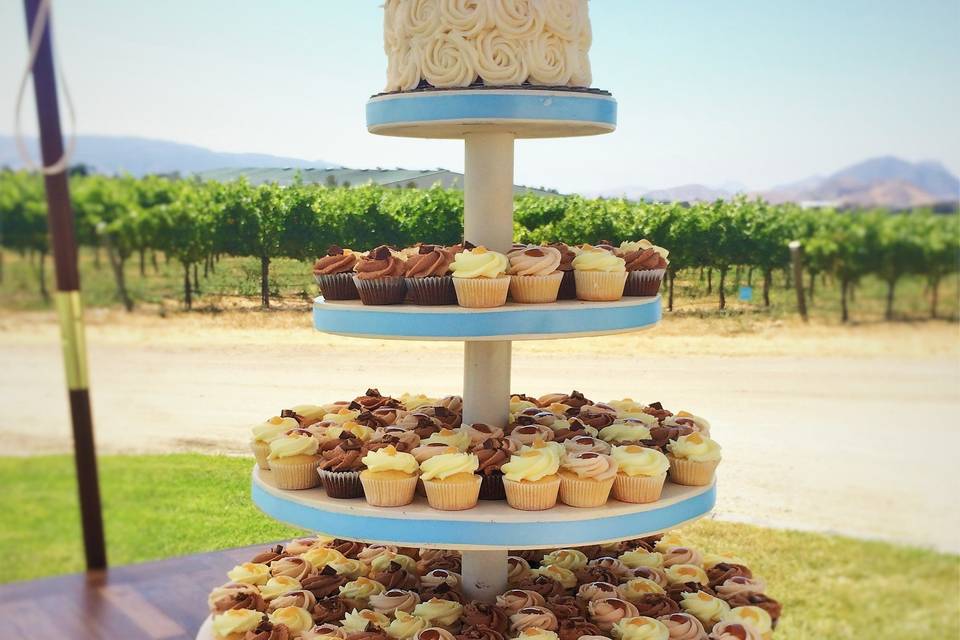 3-tier buttercream cake