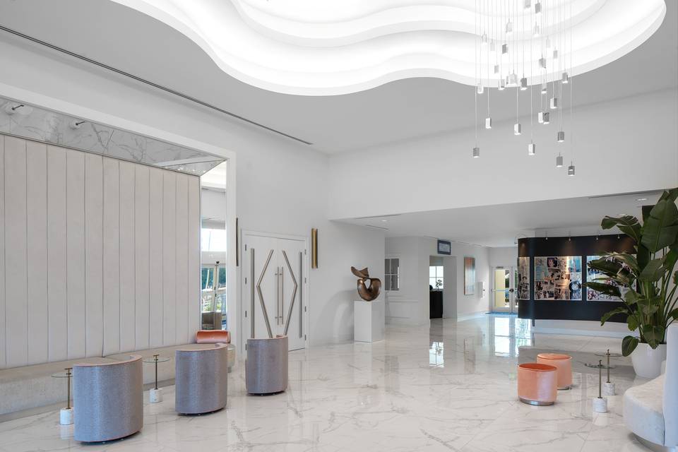 Karol Hotel Lobby