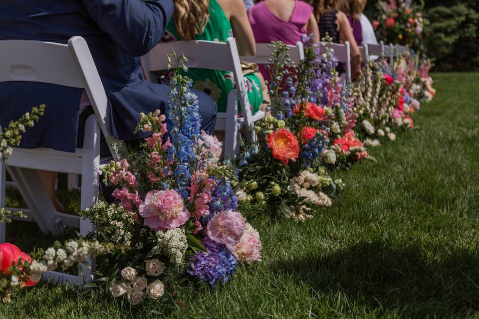 A Midsummer wedding aisle