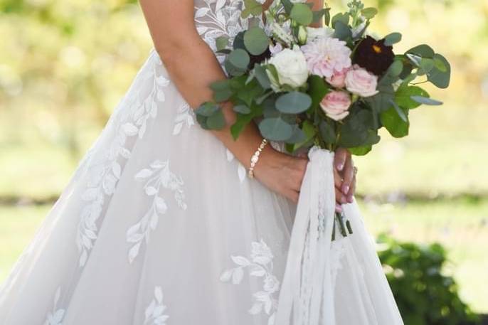 Bride holding bouquet