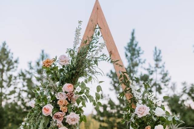 Ceremony flowers, boho