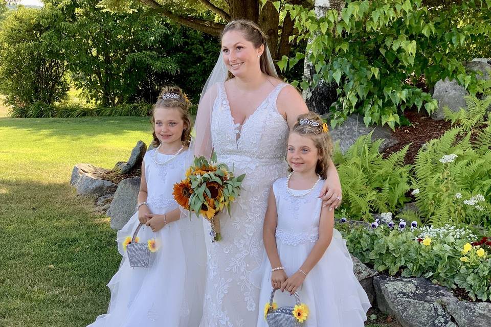 Beauty and the flower girls