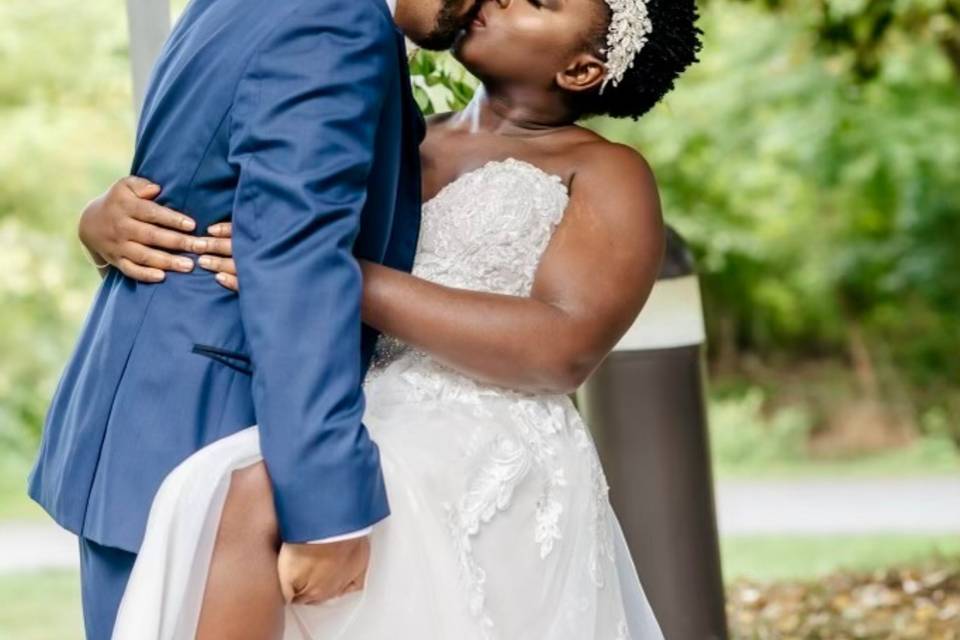 Couple share a kiss.