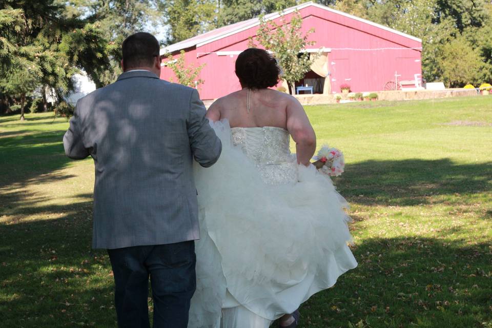 Farm Girl Weddings